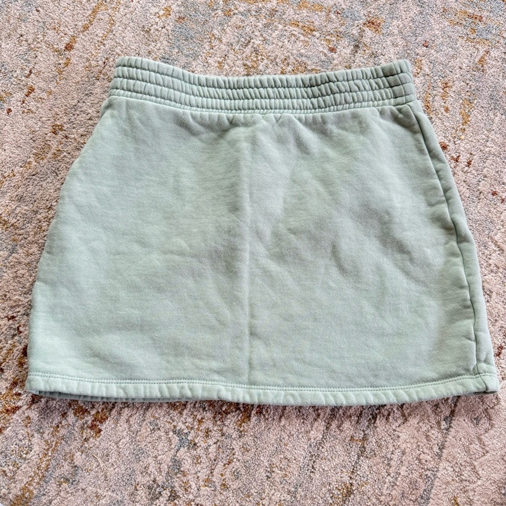 Reformation Newport sweat skirt Sage green